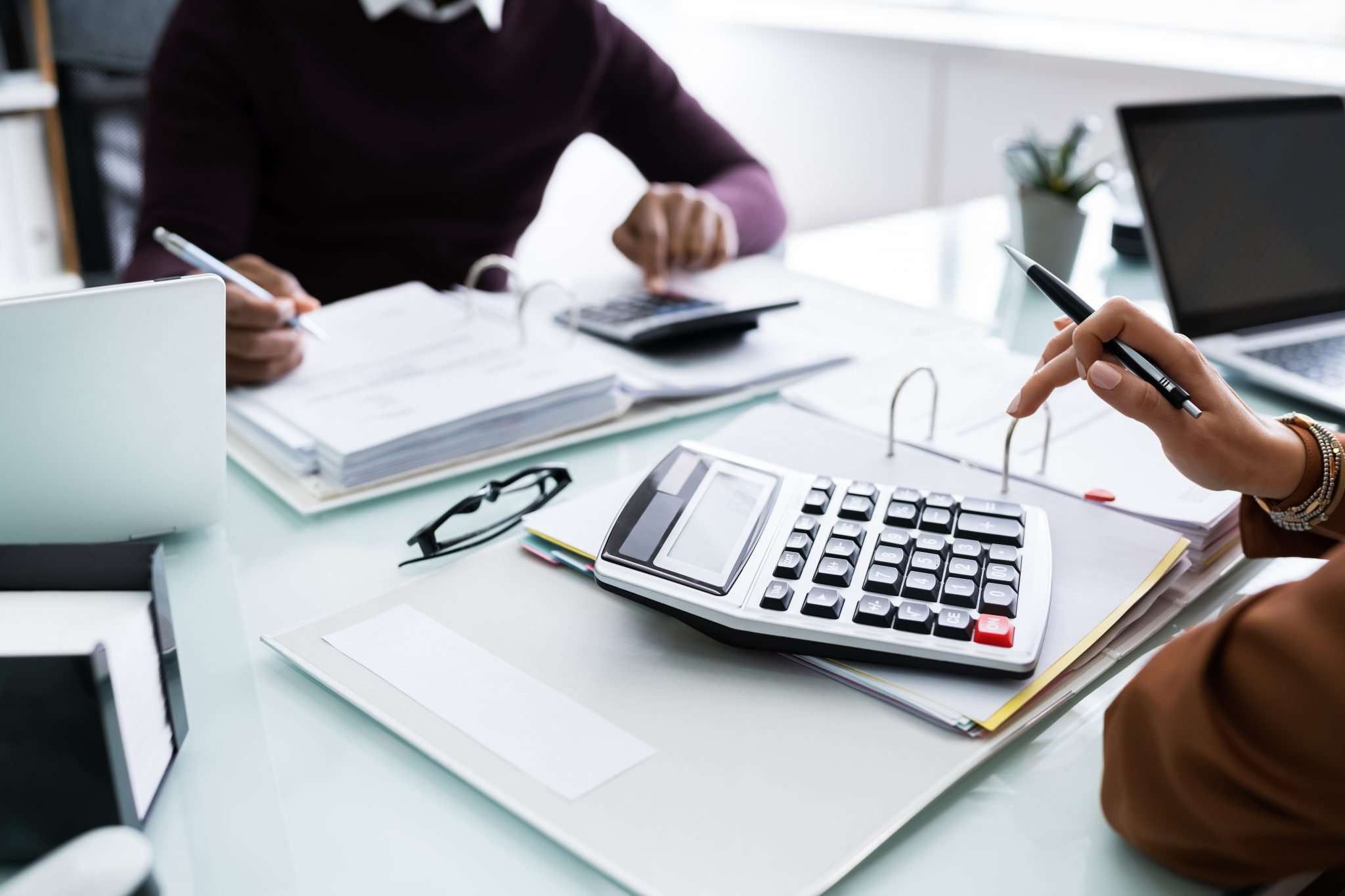 Read more about the article Do I need an accountant?