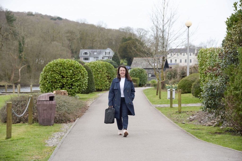 DSC 1162 v1 CFO Manufacturing Support